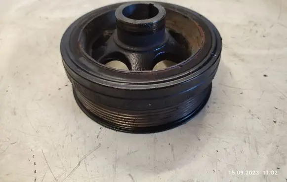 Mercedes-Benz ML W164 Crankshaft pulley