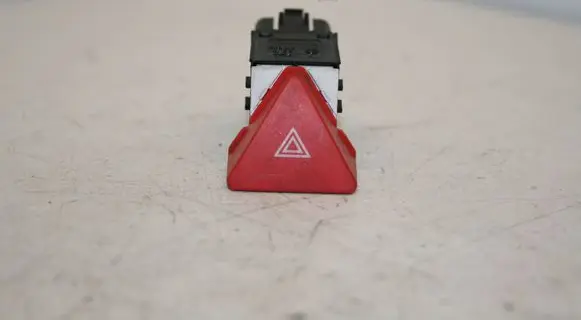 Volkswagen Touran I Hazard light switch 1T0953509