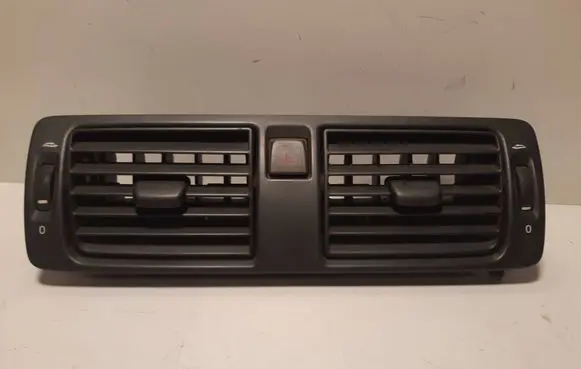 Volvo V50 Hazard light switch 8651399 04W315