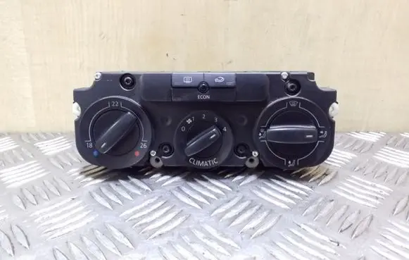Volkswagen Jetta V Climate control unit 1K2820045 5HB00932225