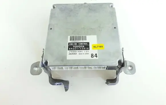 Toyota Corolla E120 E130 Engine control unit/module 8966112A10 KL7165