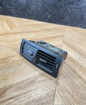 Mercedes-Benz B W245 Dash center air vent grill 1698301254