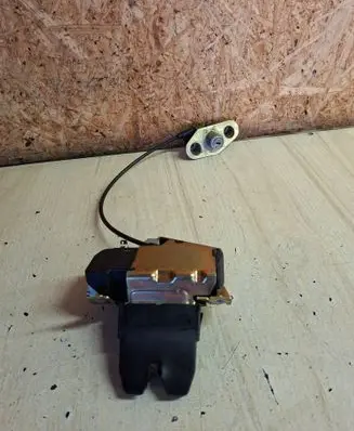 Volvo S60 Tailgate/trunk/boot lock/catch/latch 8679694 7890CZ
