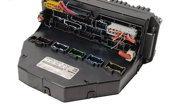 Mercedes-Benz E W212 SAM control unit A2129003925 2129003925 2129011007