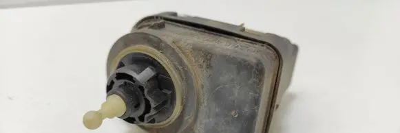 Renault 19 Headlight level adjustment motor 