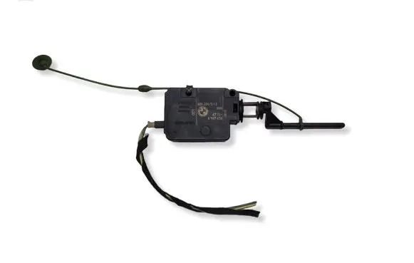 BMW X5 E53 Fuel tank cap lock motor 6987636 6116987636