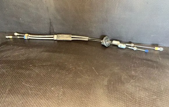 Gear shift cable linkage