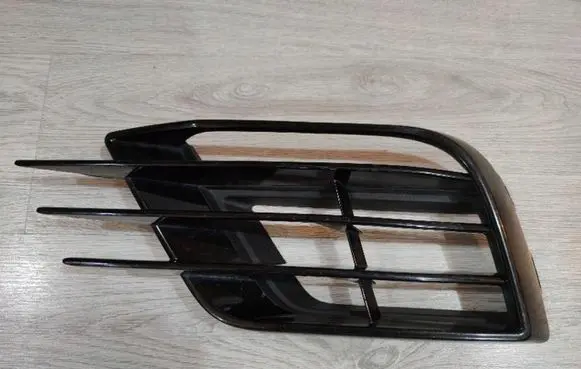 Volkswagen Eos Front bumper lower grill 1K8853949C