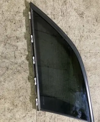 Mercedes-Benz C W204 Rear side window A2046705212