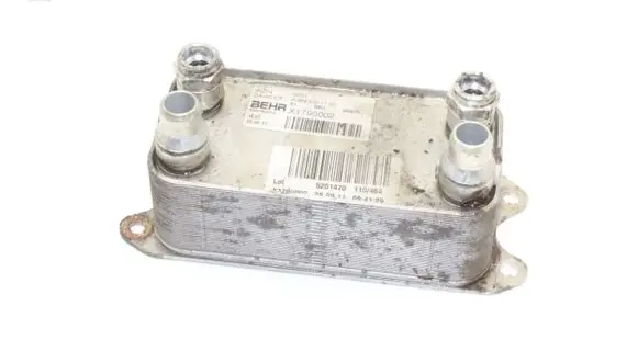 Mercedes-Benz SLK R172 Engine oil radiator A0995001100