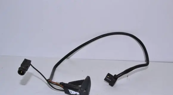 Mercedes-Benz E W124 Windshield washer spray nozzle A1248601847 124860147 1248601647