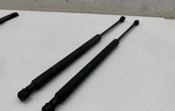 Renault Arkana Front bonnet/hood damper/strut 654702757R 654705025R