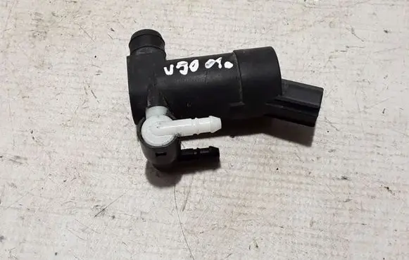 Volvo V50 Windscreen/windshield washer pump 31349228