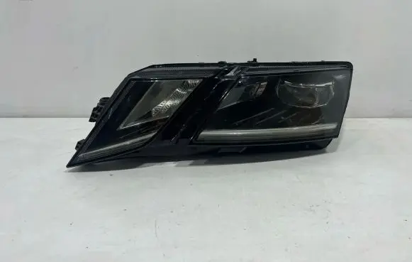 Skoda Octavia Mk3 (5E) Headlight/headlamp