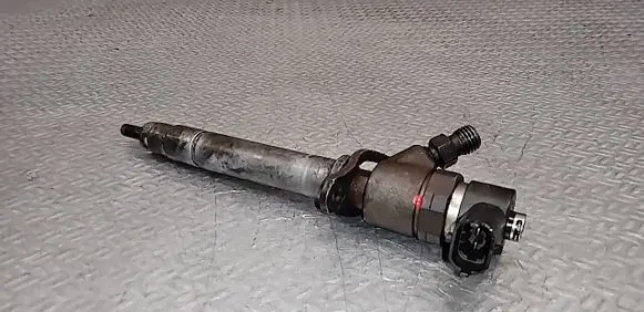 Volvo XC90 Fuel injector 0445110078