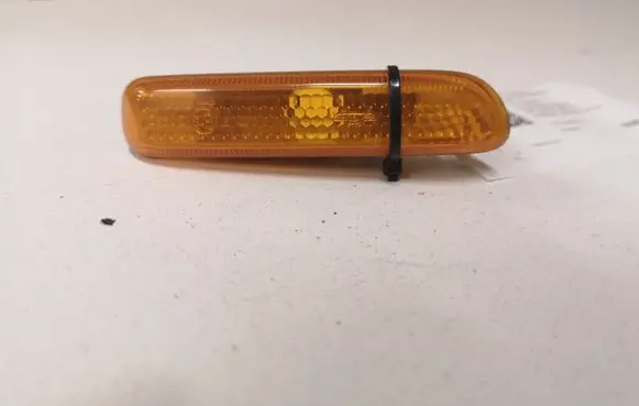 BMW 3 E46 Front fender indicator light 8370719 6313