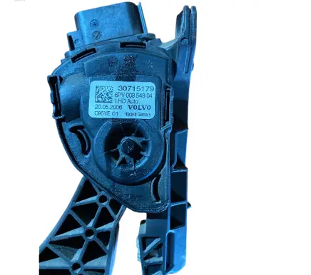 Volvo XC90 Accelerator throttle pedal 30715179