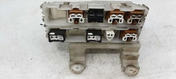 Nissan X-Trail T30 Fuse module NOCODE