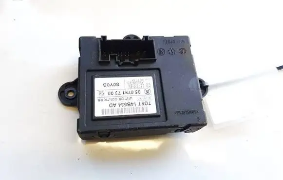 Ford Mondeo MK IV Door control unit/module 7G9T14B534AD 0507917300