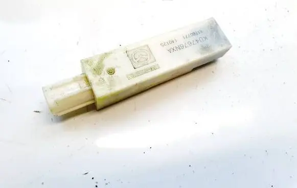 Mazda CX-30 Antenna control unit KD47676NXA