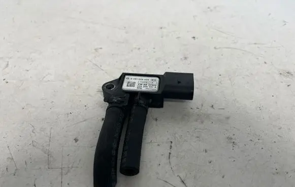Audi Q7 4L Exhaust gas pressure sensor 059906051A