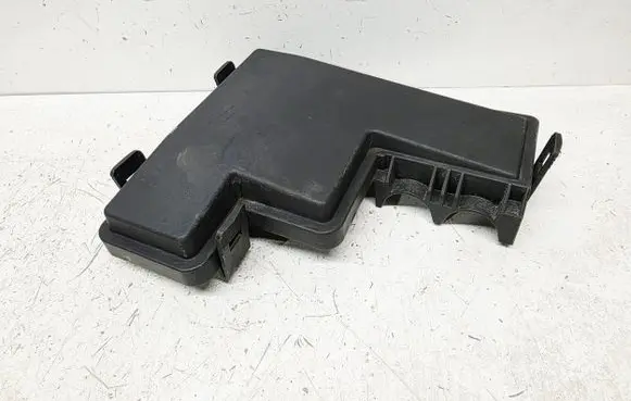 Renault Kadjar Fuse box cover 284B82475R