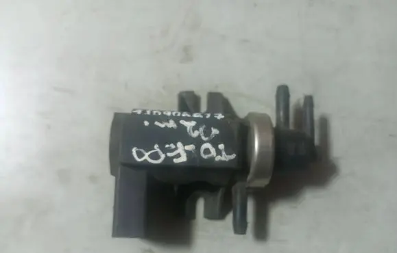 Seat Toledo II (1M) Turbo solenoid valve 1J0906627