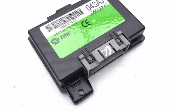 Chrysler PT Cruiser Comfort/convenience module P05293043AJ