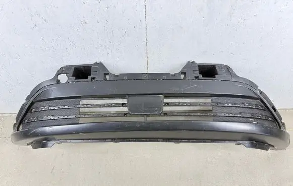 Hyundai Kona I Front bumper lip 86561DDAB0