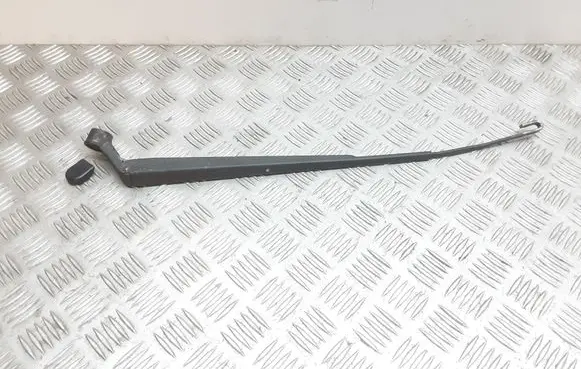 Toyota Yaris Front wiper blade arm