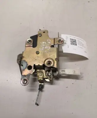 Loading door lock