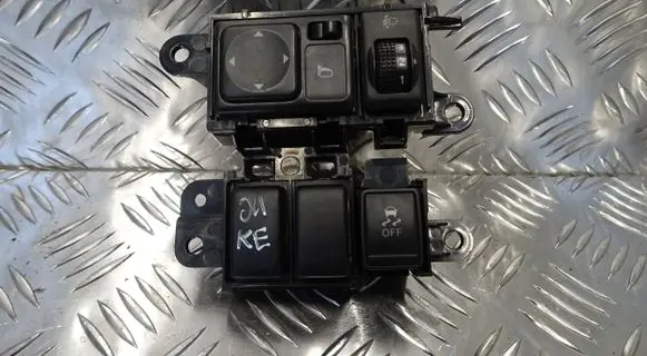 Nissan Juke I F15 Traction control (ASR) switch 