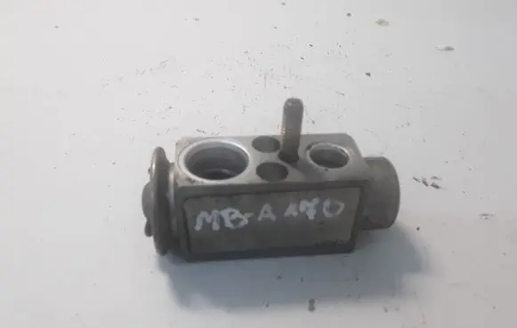 Mercedes-Benz A W169 Air conditioning (A/C) expansion valve 1718300184