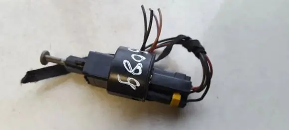 Opel Zafira A Brake pedal sensor switch 09132199 09175172
