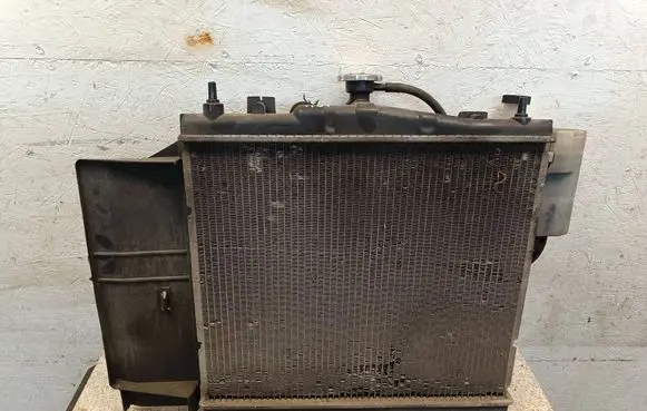 Coolant radiator