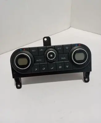 Nissan Qashqai Climate control unit 27500JD45B