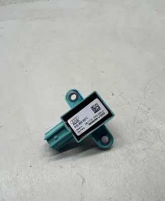 Audi A4 S4 B8 8K Airbag deployment crash/impact sensor 8K0955557C 5WK4380902