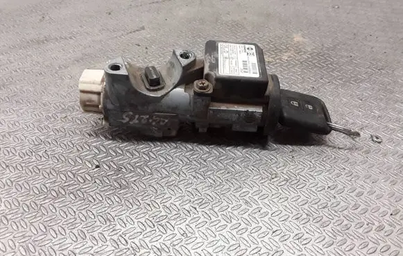 Nissan X-Trail T30 Ignition lock 5WK48042A