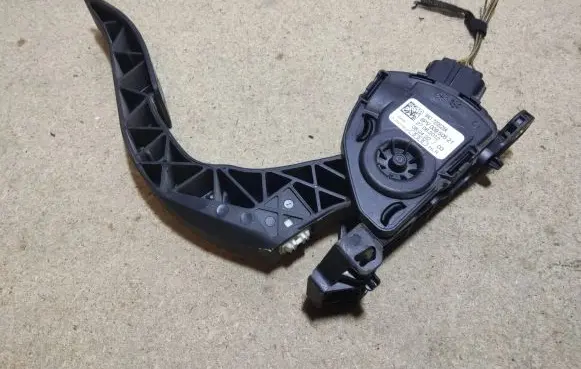 Audi Q5 SQ5 Accelerator throttle pedal 8K1723523A 6PV00950521