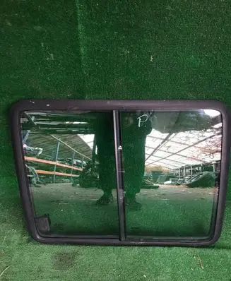 Fiat Doblo Sliding door window/glass 