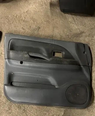 Toyota Land Cruiser (HDJ90) Front door card panel trim 6777860050