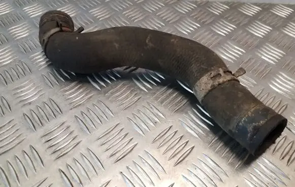 Toyota Land Cruiser (J120) Engine coolant pipe/hose