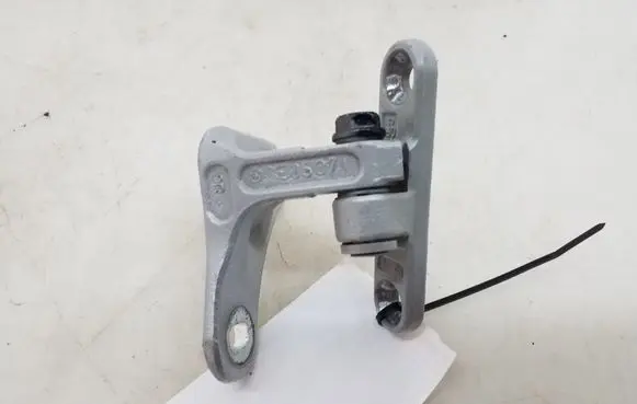 Mercedes-Benz C W203 Front door upper hinge A2037200737