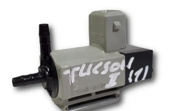 Hyundai Tucson TL Vacuum valve 351202A450