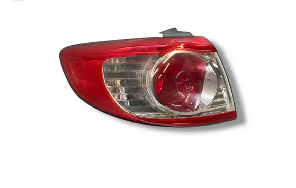 Hyundai Santa Fe Rear/tail lights 924012B5