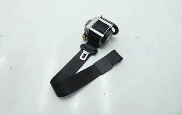 Audi A3 S3 8P Front seatbelt 8P7857706A 616158000 14082008