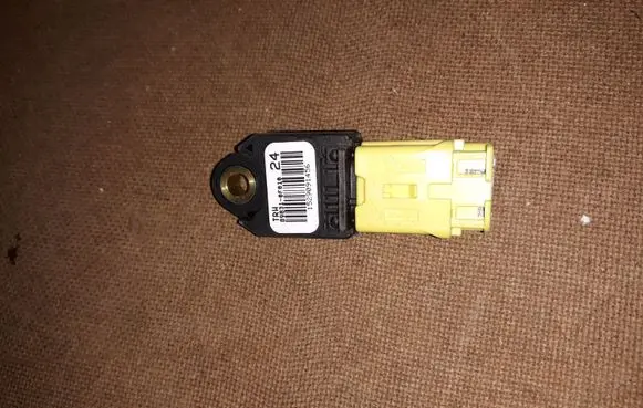 Toyota Verso Airbag deployment crash/impact sensor 898310F040