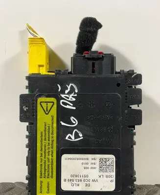 Volkswagen PASSAT B6 Steering angle sensor 3C0953549B 05113820
