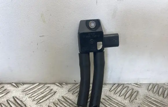 BMW 5 F10 F11 Exhaust gas pressure sensor 7805758