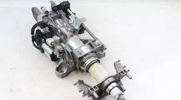 BMW 6 F12 F13 Steering wheel axle 6787926 32306787926